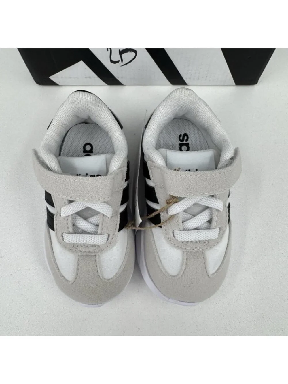 Adidas Infant Girl's Run 70s 2.0 Running Shoes Hook & Loop size 5K White/Black